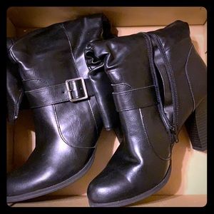 East 5th Ave Black Boots